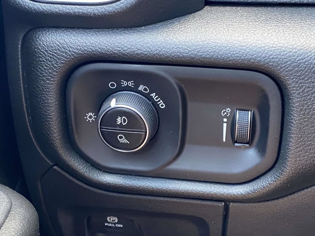 New 2026 RAM 1500 Express AWD/4WD image 55