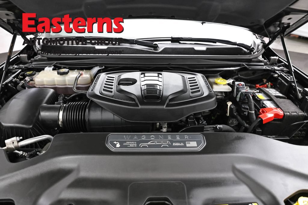 Used 2024 Jeep Wagoneer Series III w/ Premium Group I AWD/4WD image 7