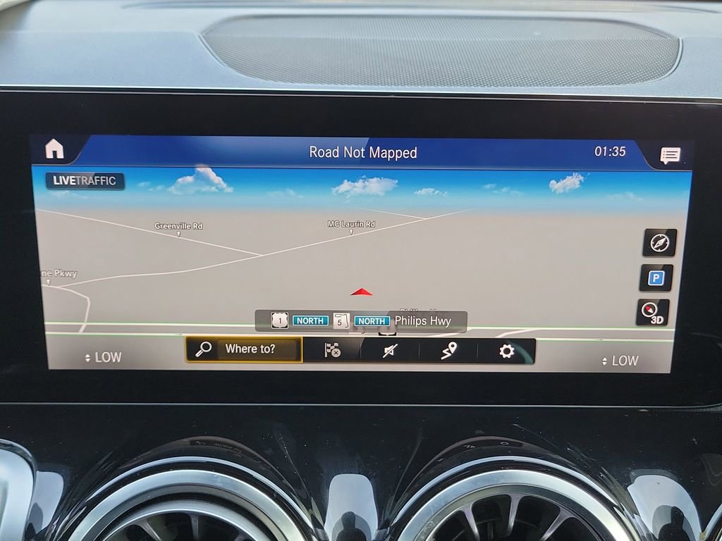 Used 2022 Mercedes-Benz GLB 35 AMG 4MATIC image 36