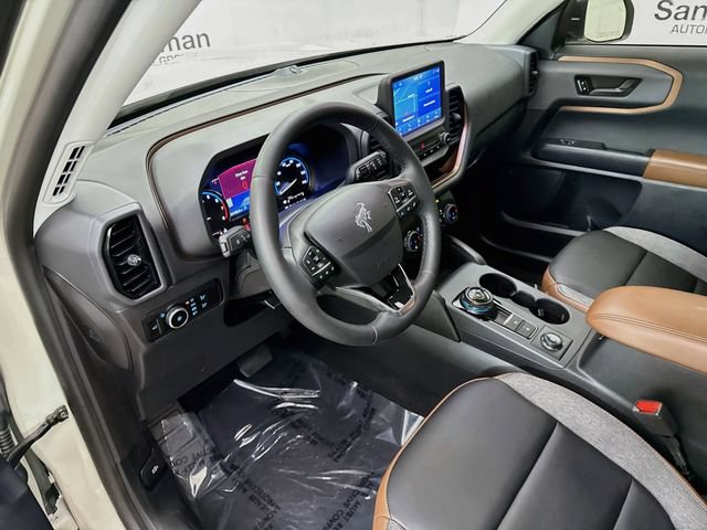 Used 2024 Ford Bronco Sport Outer Banks w/ Tech Package AWD/4WD image 9