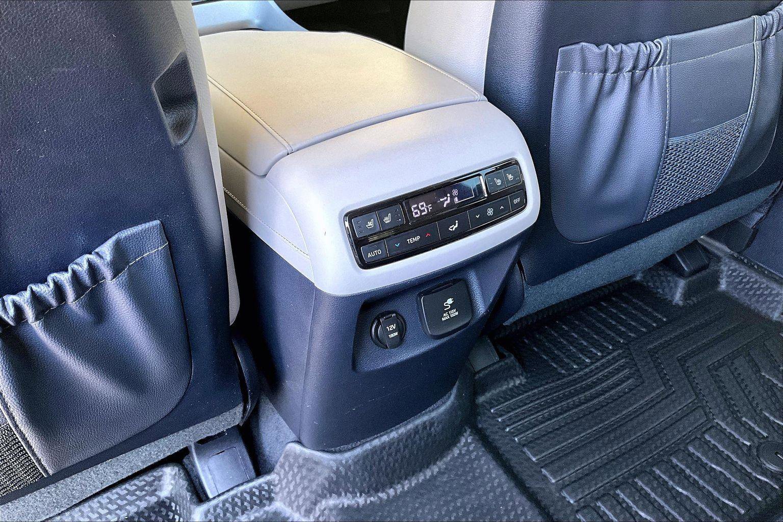 Used 2024 Hyundai Palisade Limited AWD/4WD image 35