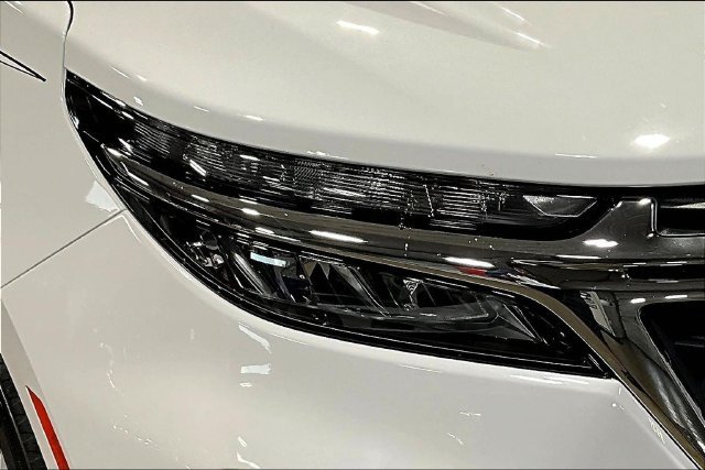 Used 2022 Chevrolet Equinox LS w/ LS Convenience Package FWD image 28
