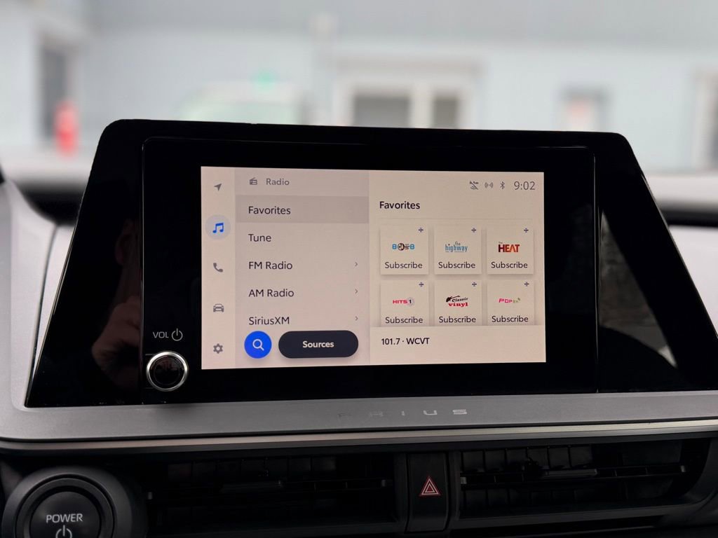 Used 2024 Toyota Prius LE image 13