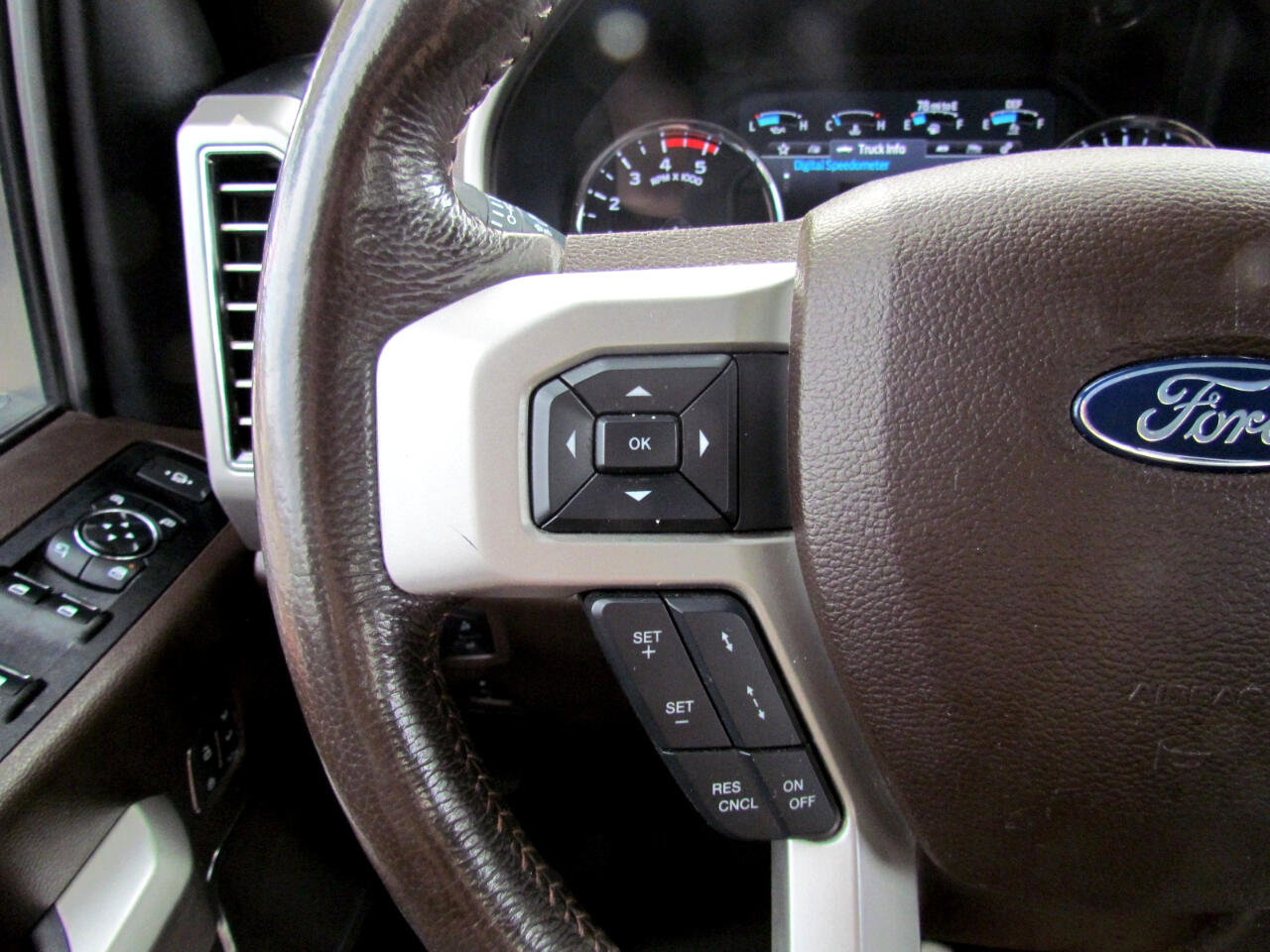 Used 2021 Ford F350 King Ranch w/ King Ranch Ultimate Package image 35