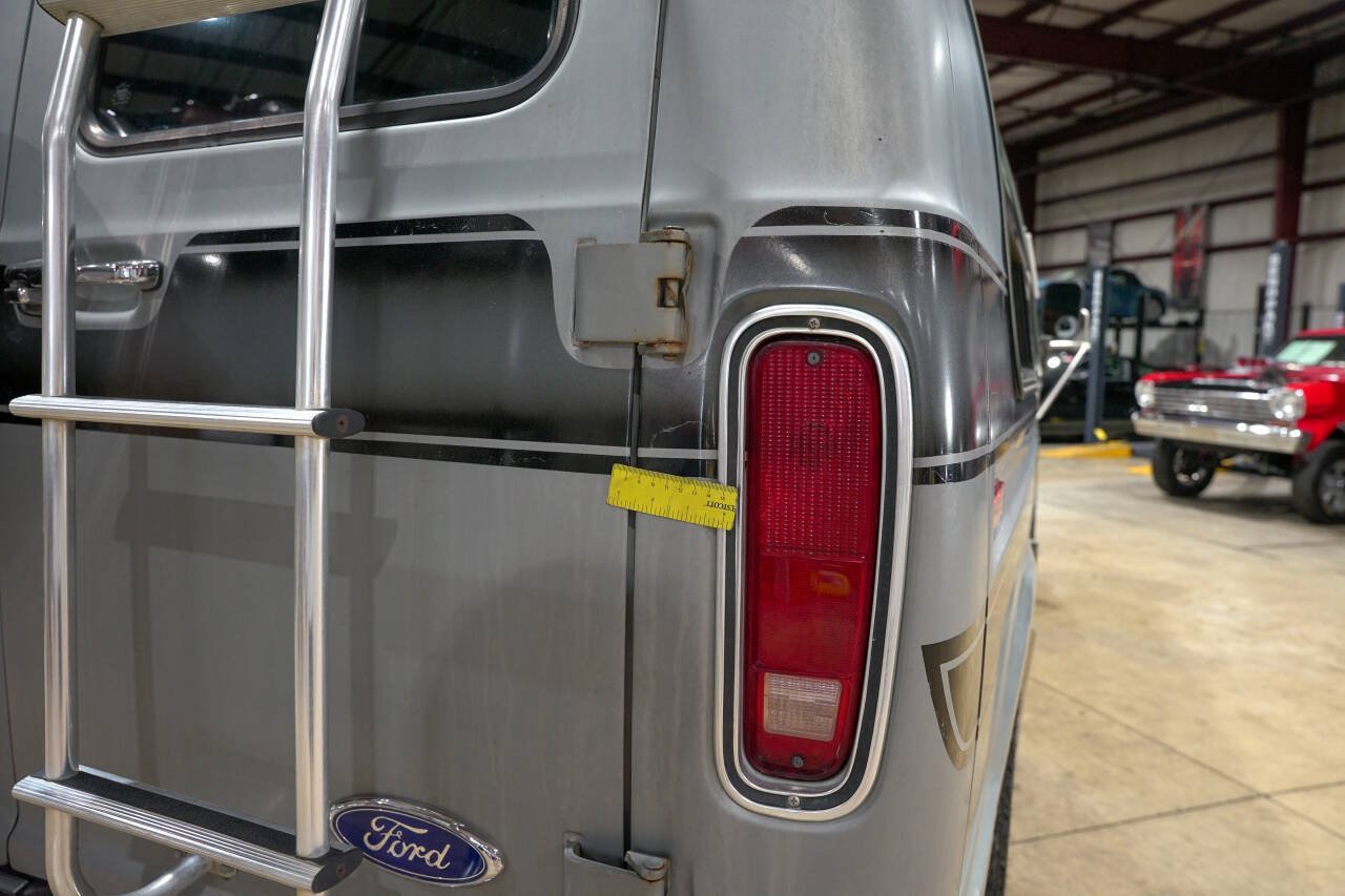 Used 1987 Ford E-150 and Econoline 150 RWD image 37