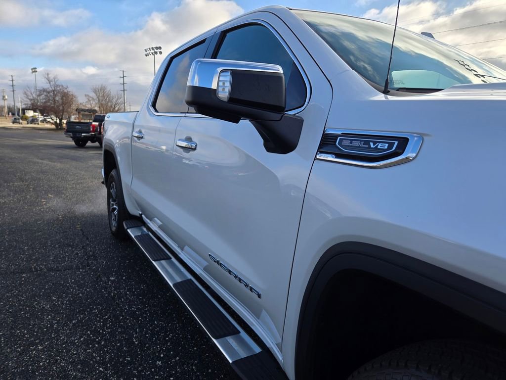Used 2023 GMC Sierra 1500 SLT w/ SLT Convenience Package AWD/4WD image 40