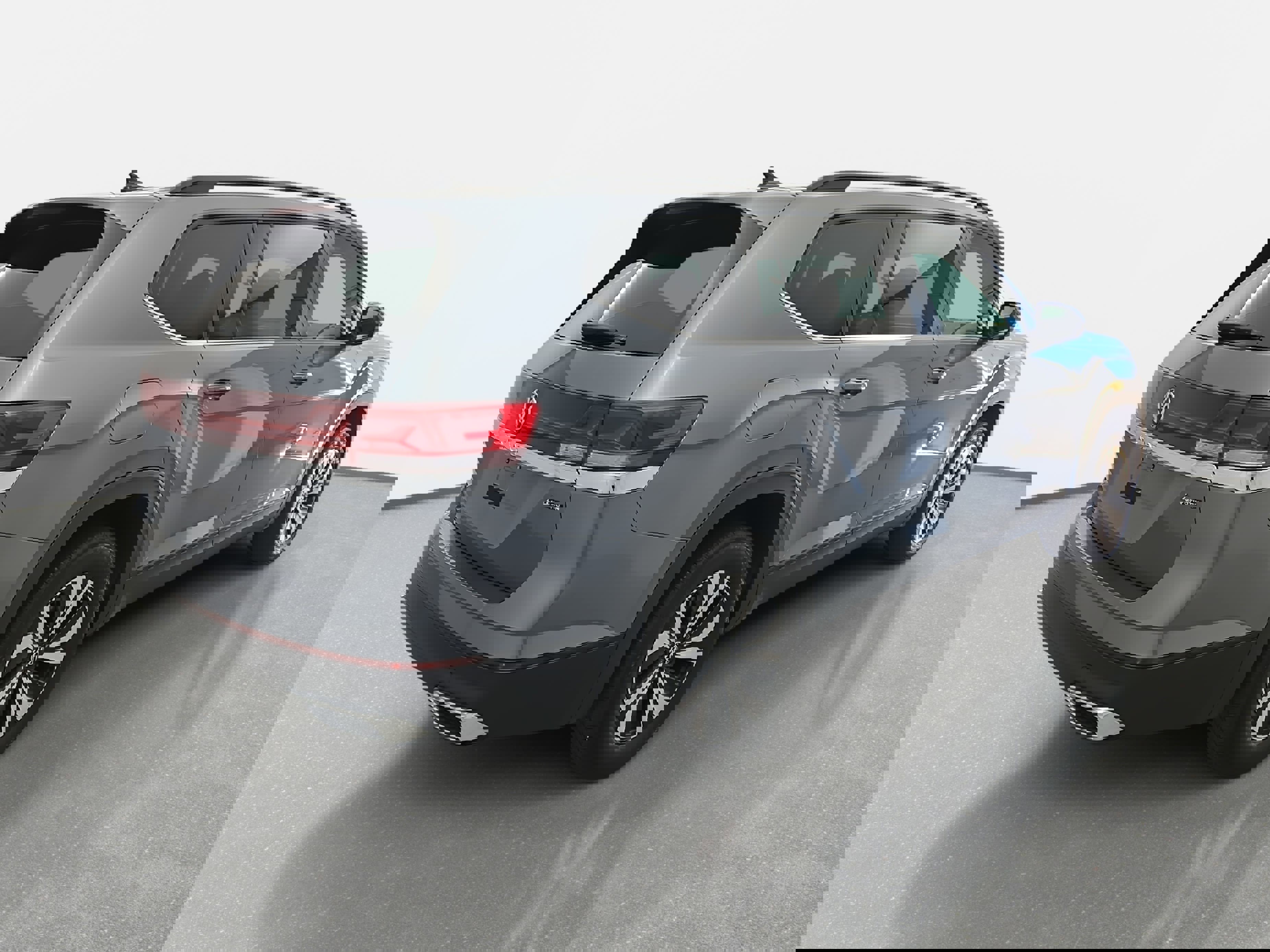 Used 2024 Volkswagen Atlas SE image 5