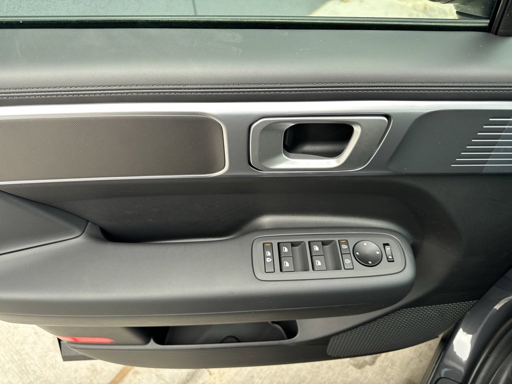 New 2026 Hyundai Santa Fe SE image 19