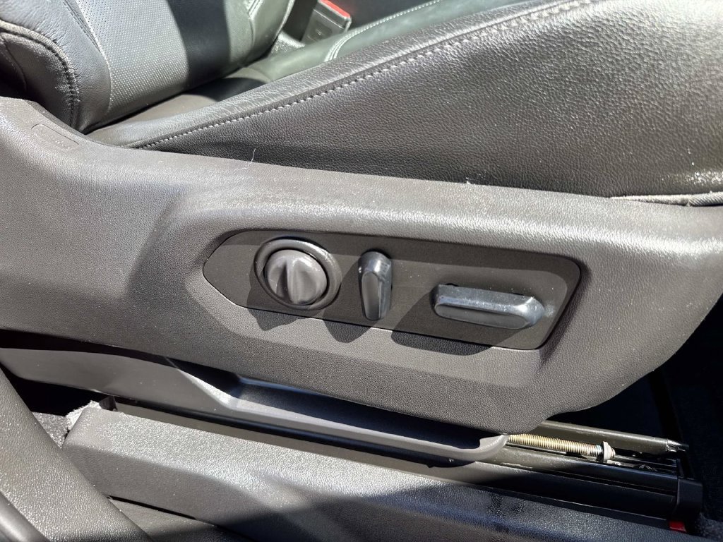 Used 2019 GMC Sierra 1500 SLT w/ SLT Premium Package AWD/4WD image 32