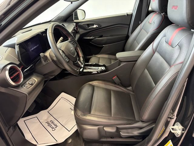 Certified 2025 Chevrolet Trax RS w/ Driver Confidence Package FWD image 13