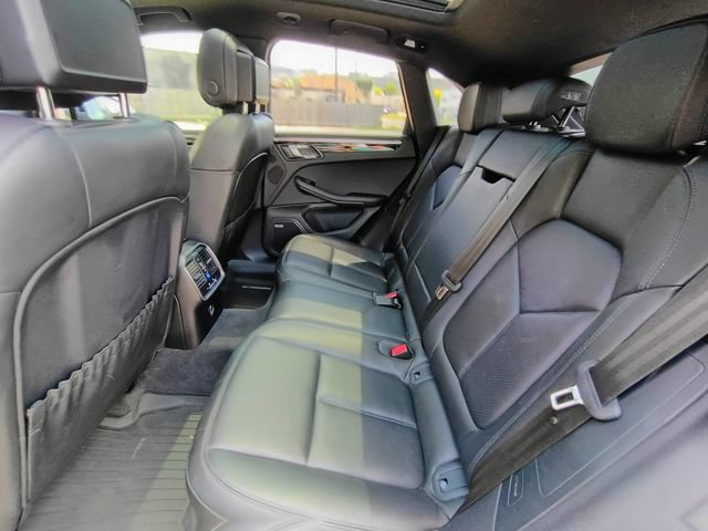 Used 2022 Porsche Macan AWD/4WD image 73
