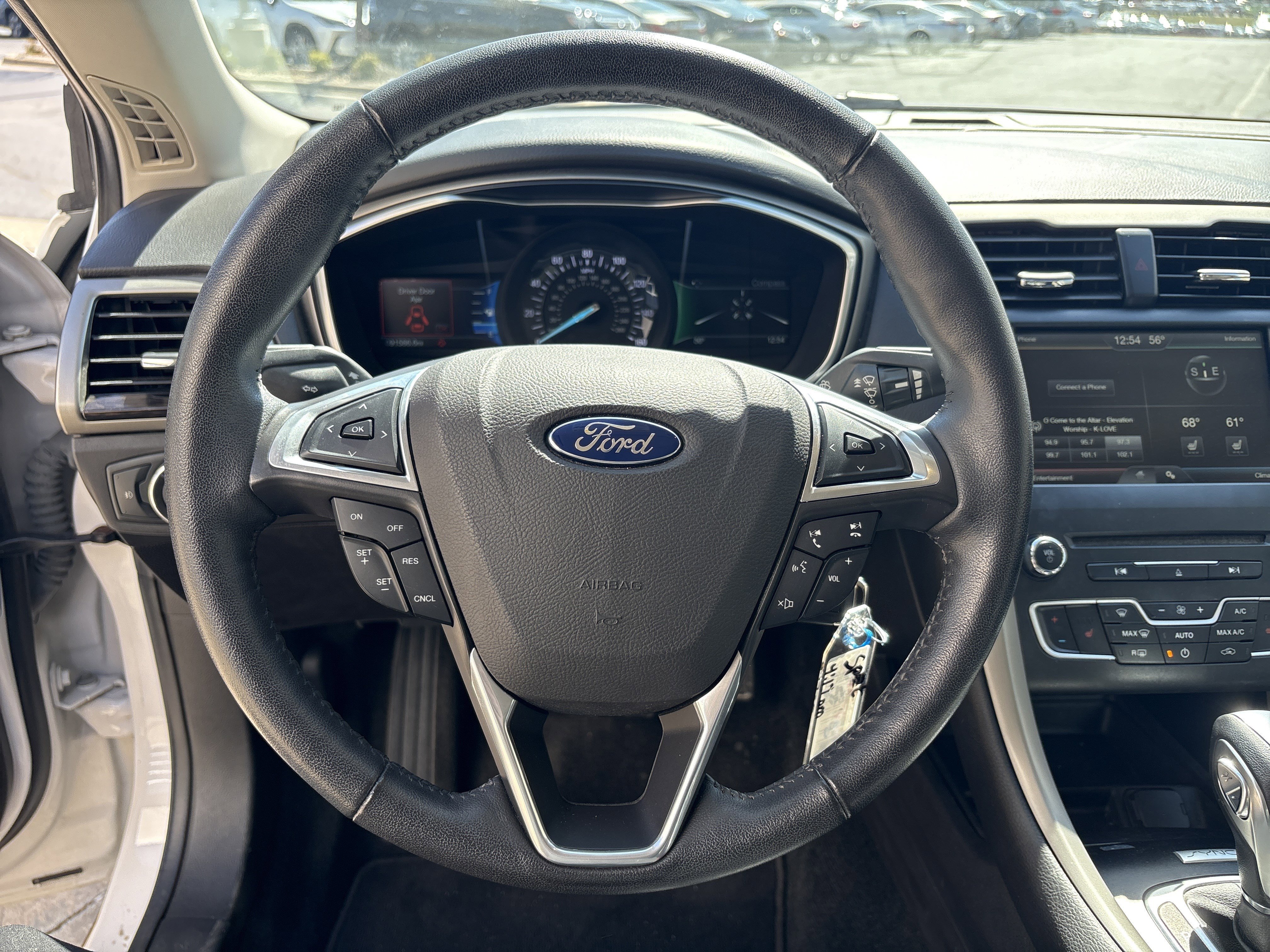 Used 2016 Ford Fusion SE w/ Equipment Group 202A image 18