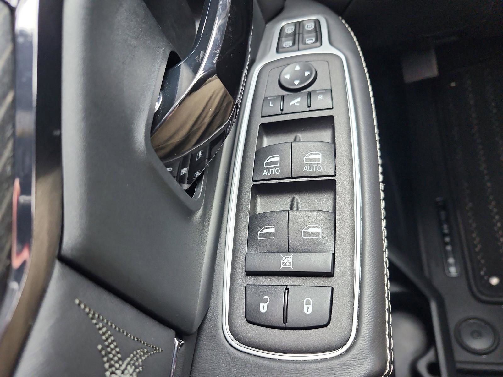 Used 2024 RAM 2500 Limited image 23