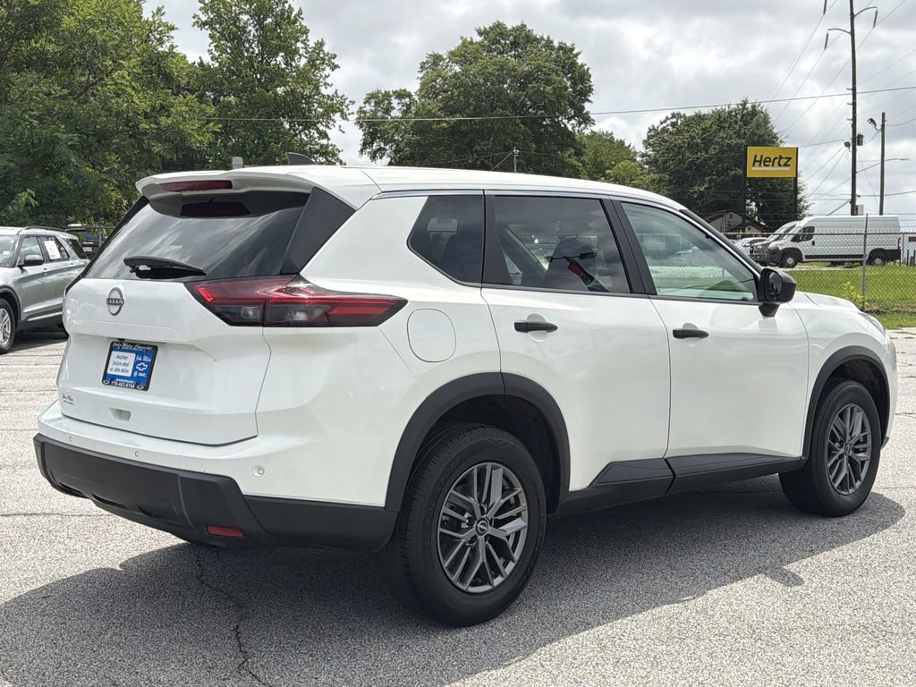 Used 2024 Nissan Rogue S AWD/4WD image 23