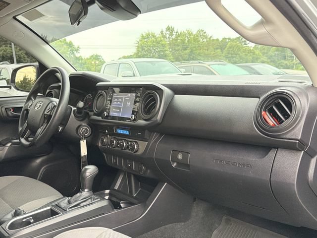 Used 2022 Toyota Tacoma SR AWD/4WD image 16