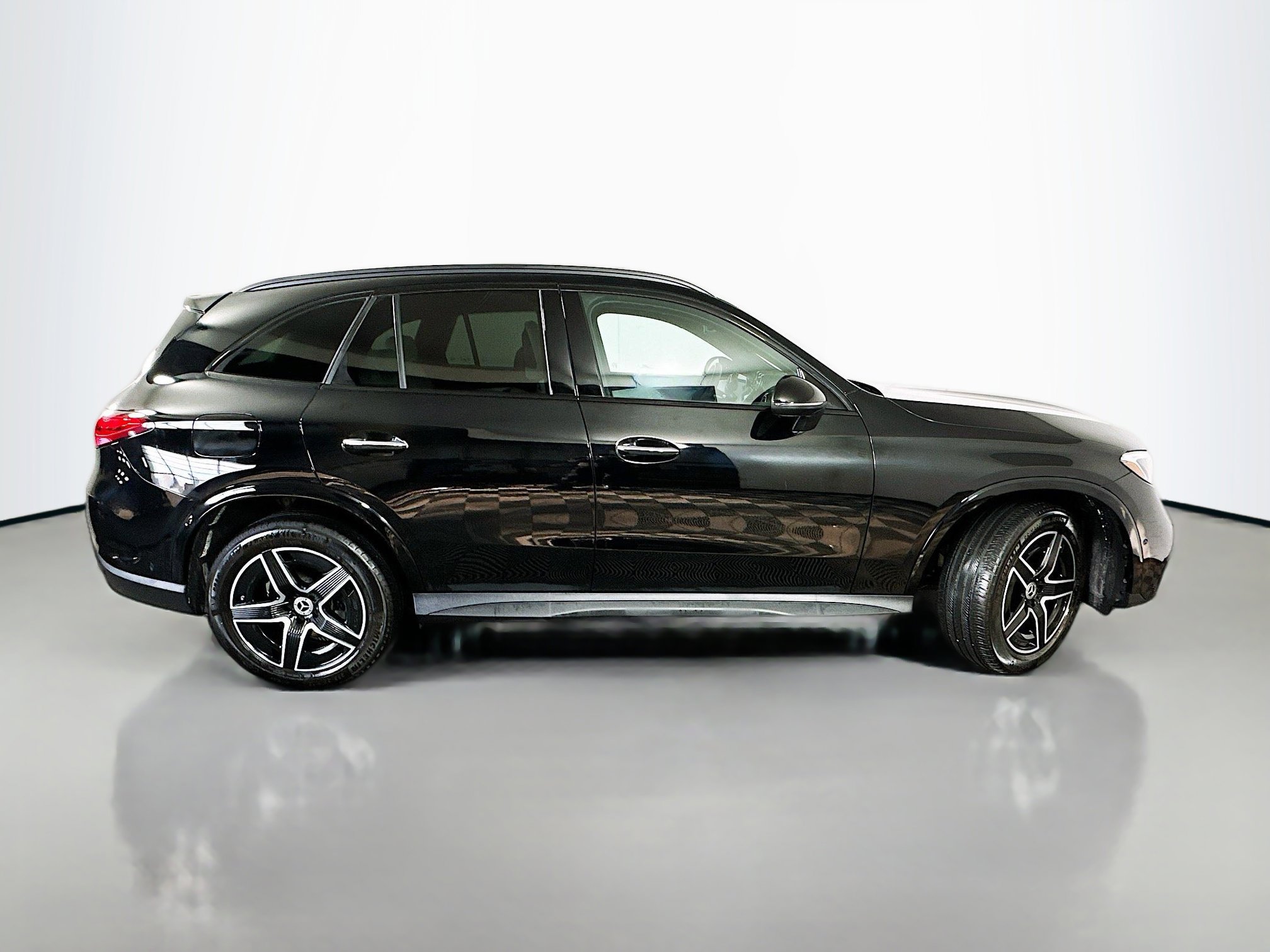 Certified 2024 Mercedes-Benz GLC 300 4MATIC image 8