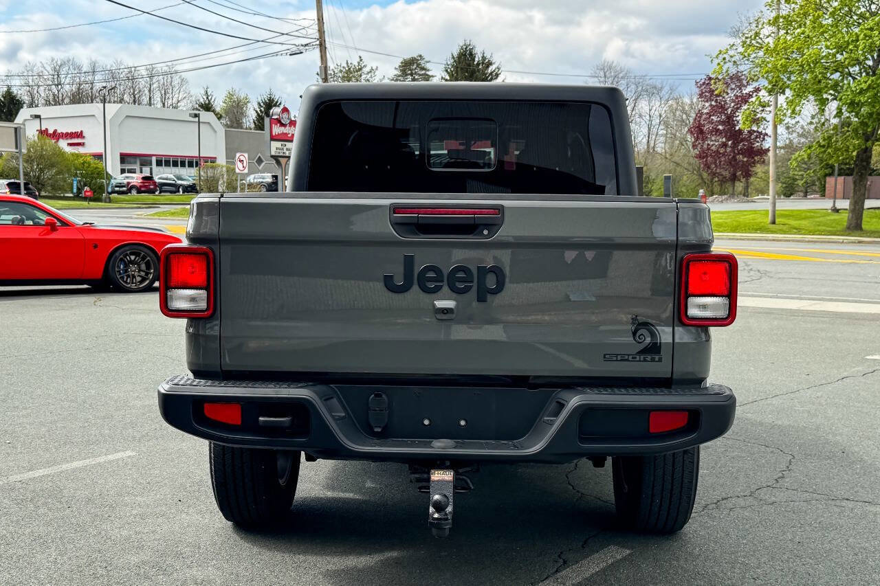 Used 2020 Jeep Gladiator Sport w/ Quick Order Package 24S AWD/4WD image 5