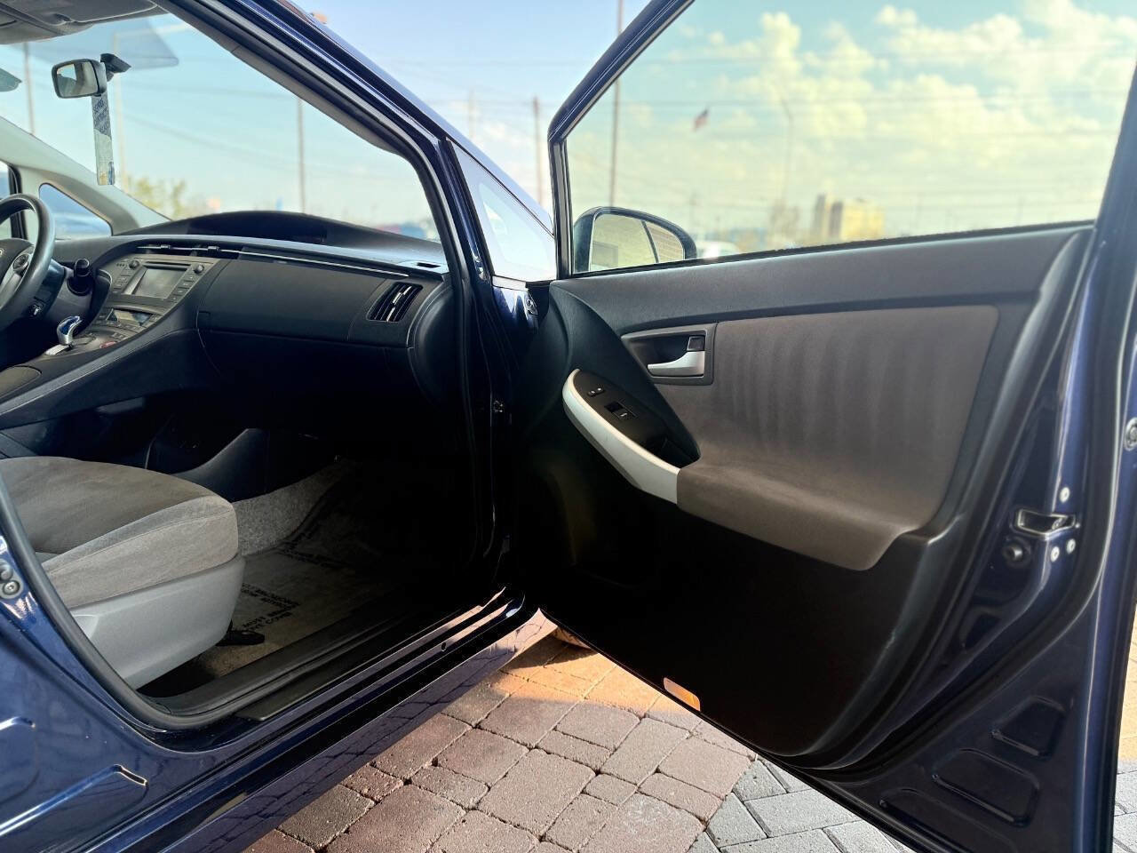 Used 2015 Toyota Prius Two FWD image 32