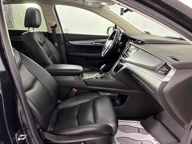 Used 2017 Cadillac XT5 Luxury AWD/4WD image 38