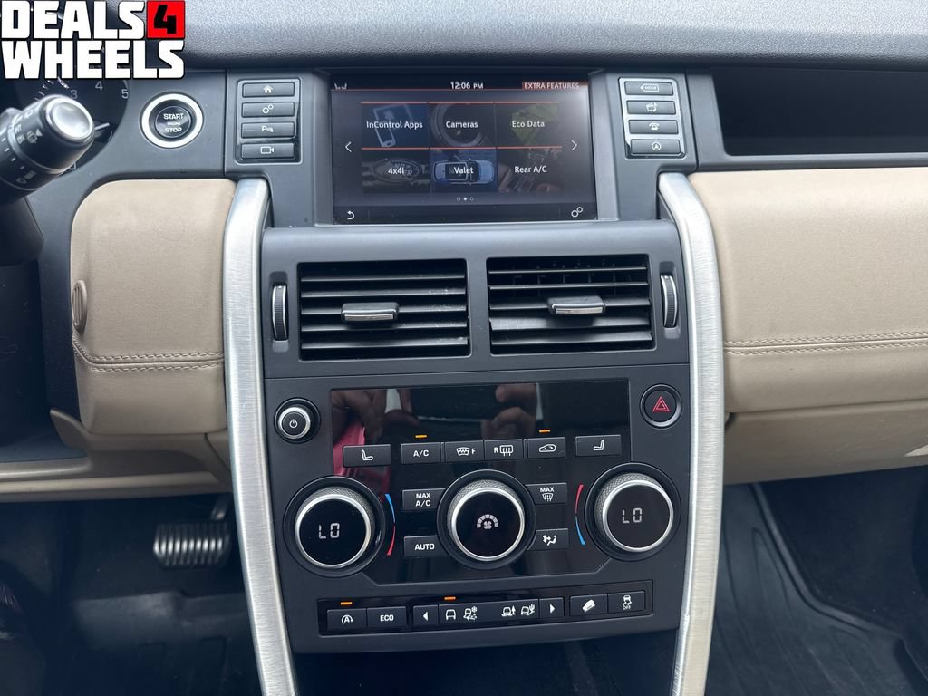 Used 2016 Land Rover Discovery Sport HSE AWD/4WD image 18