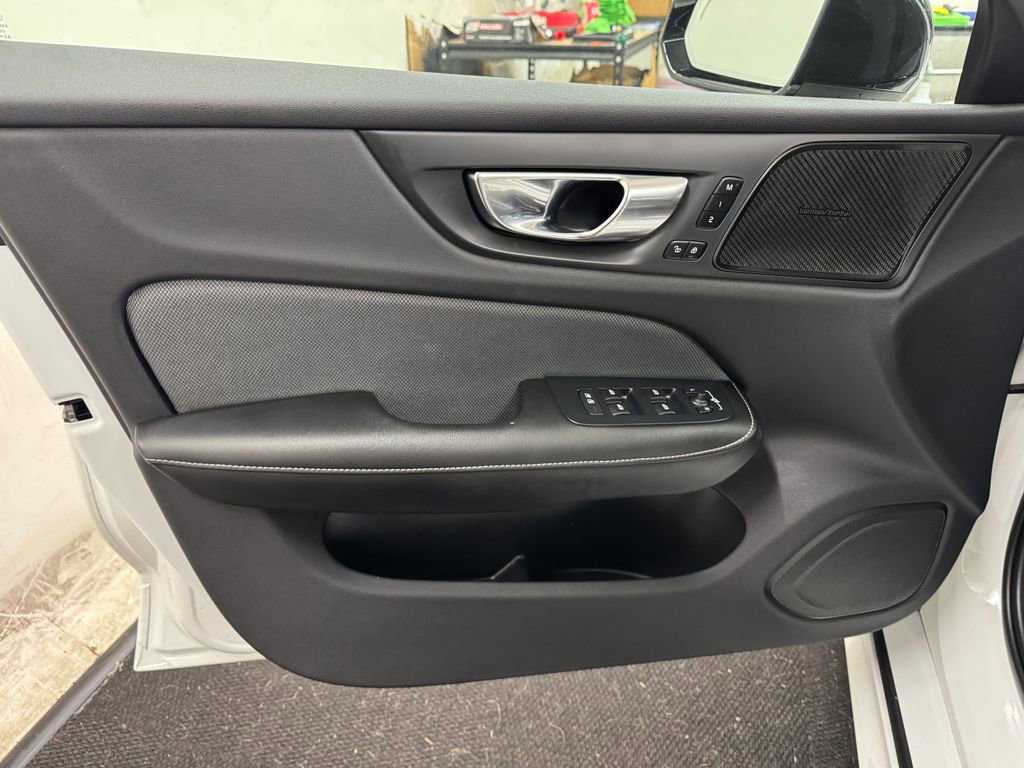 Used 2022 Volvo S60 T8 R-Design w/ Advanced Package image 14