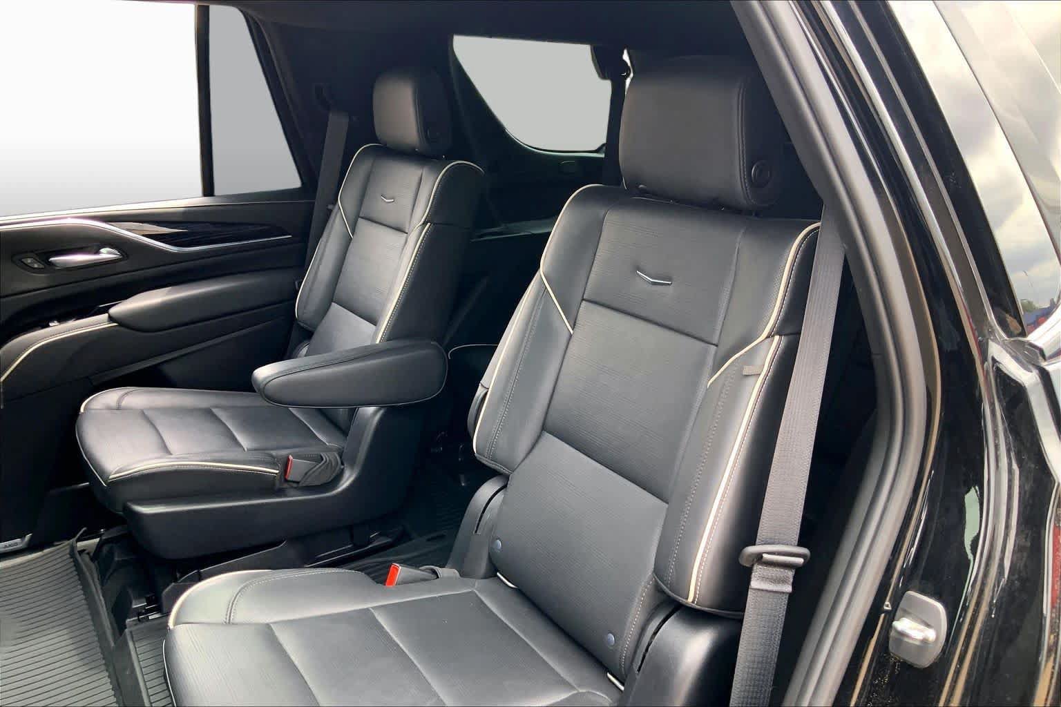 Used 2021 Cadillac Escalade Sport w/ Driver Assist Tech Package AWD/4WD image 21