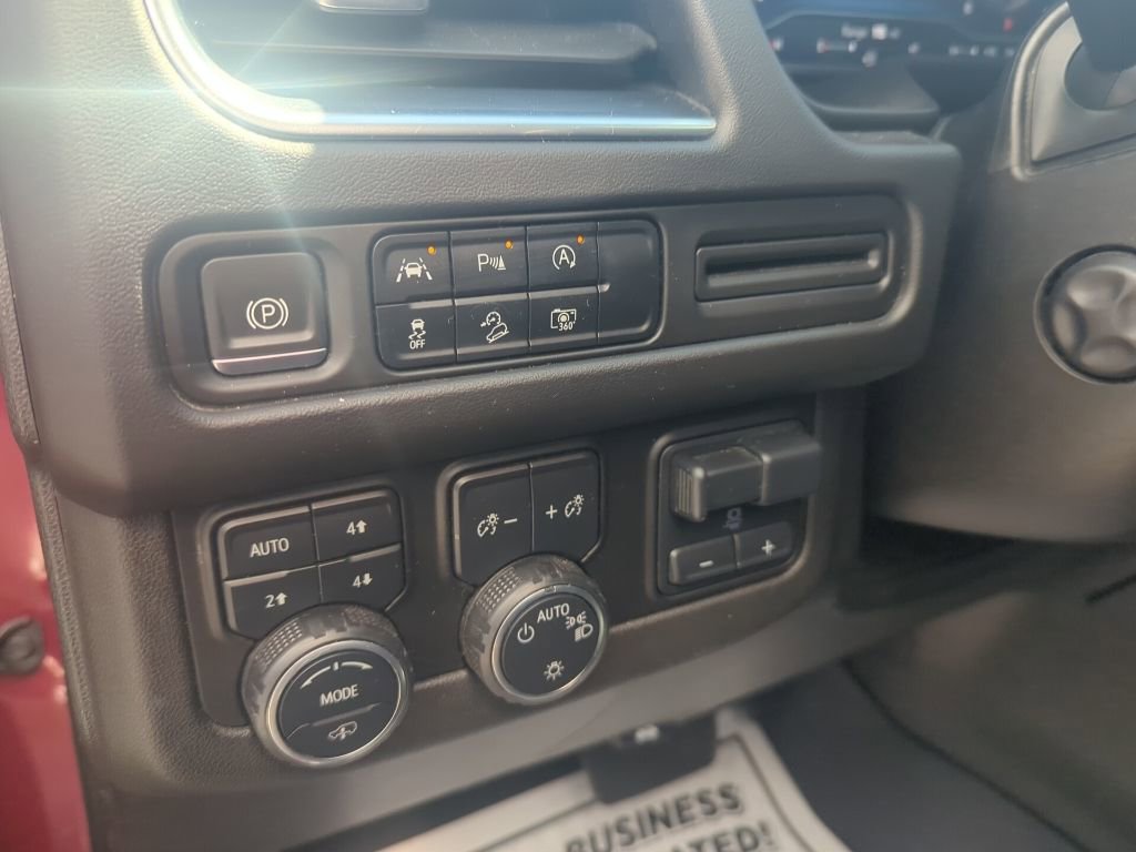 Used 2023 Chevrolet Tahoe Z71 w/ Z71 Off-Road Package image 24