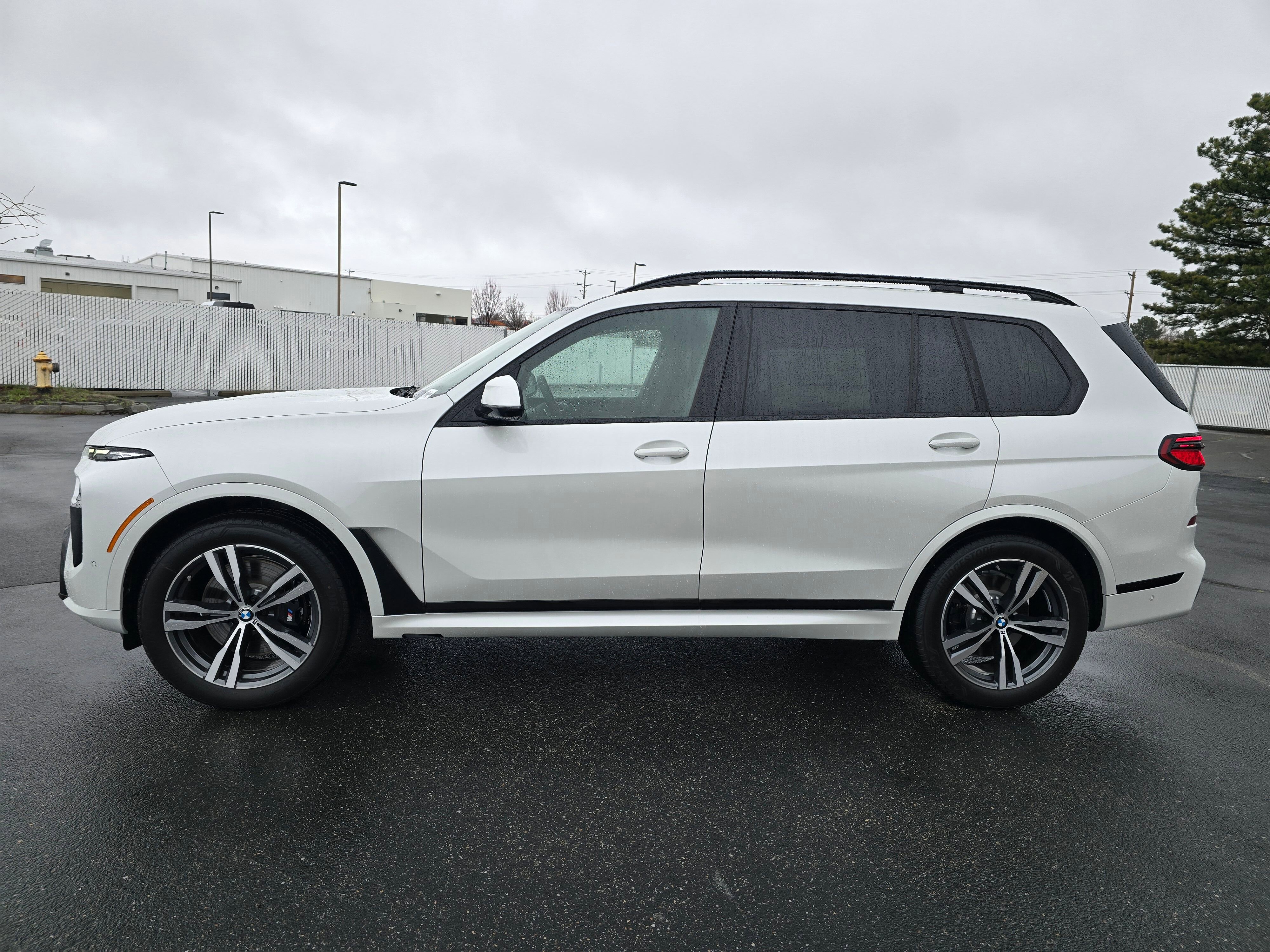 New 2026 BMW X7 xDrive40i w/ M Sport Package image 35