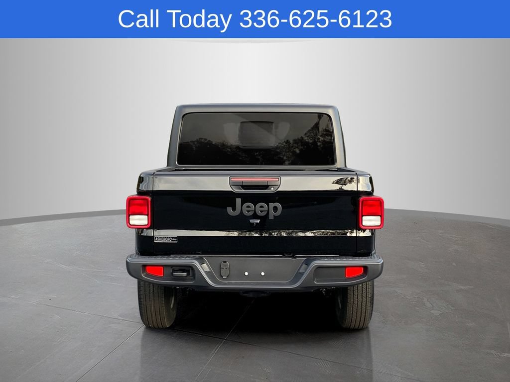 New 2026 Jeep Gladiator Sport AWD/4WD image 8