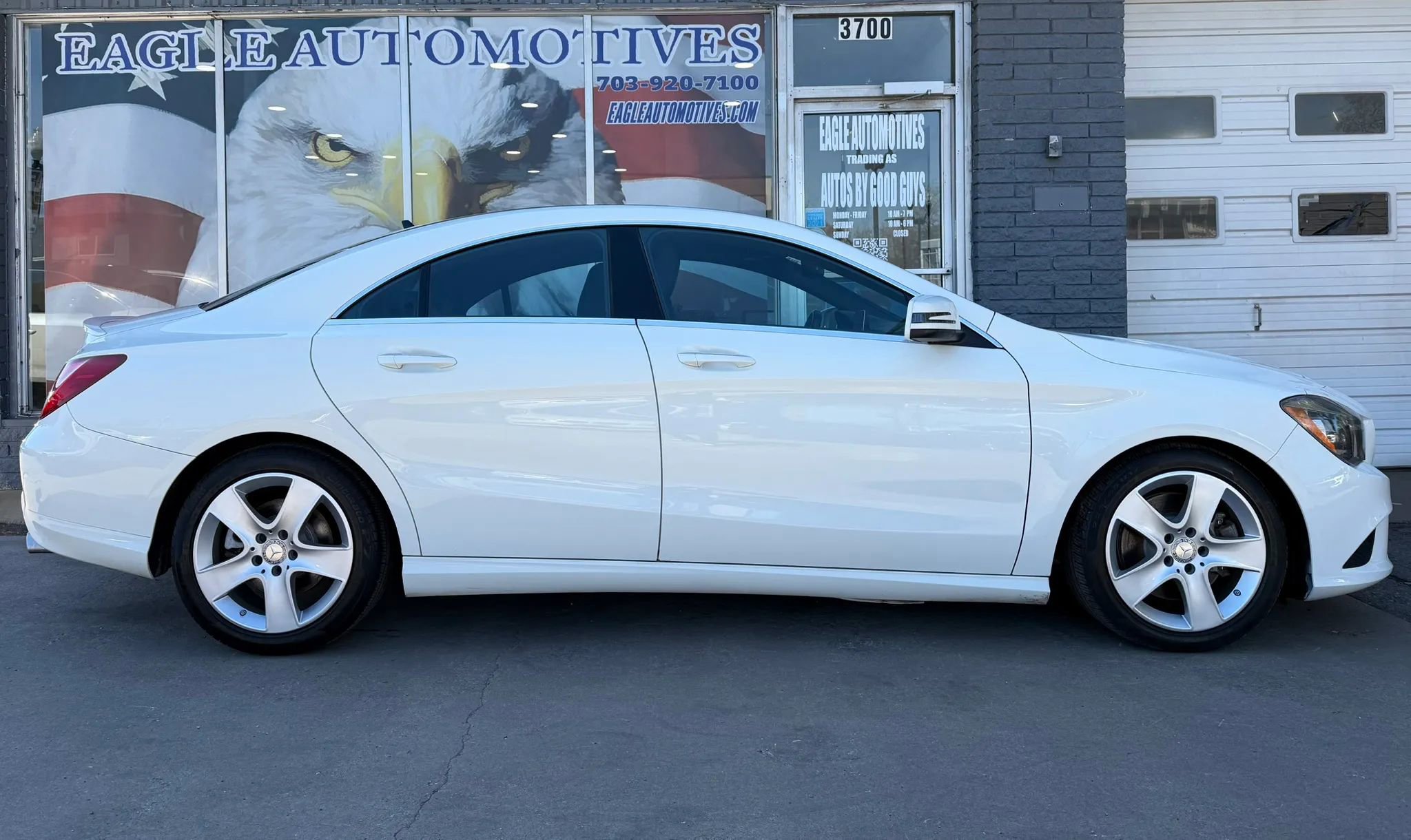 Used 2016 Mercedes-Benz CLA 250 4MATIC w/ Multimedia Package image 2