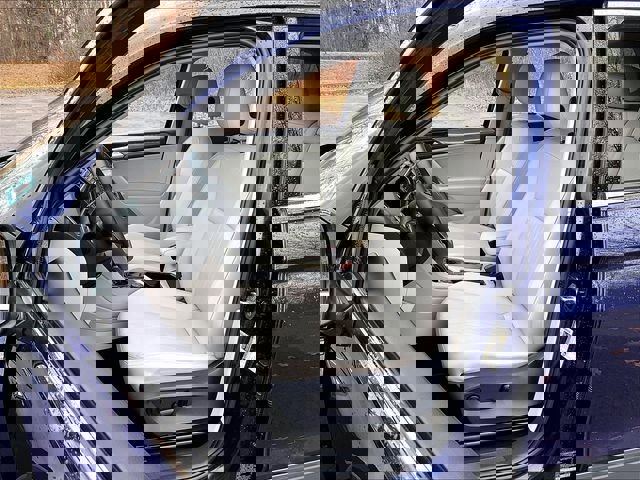 Used 2022 Volkswagen Tiguan SE AWD/4WD image 10