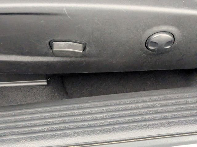 Used 2022 Dodge Challenger SXT w/ Blacktop Package image 13