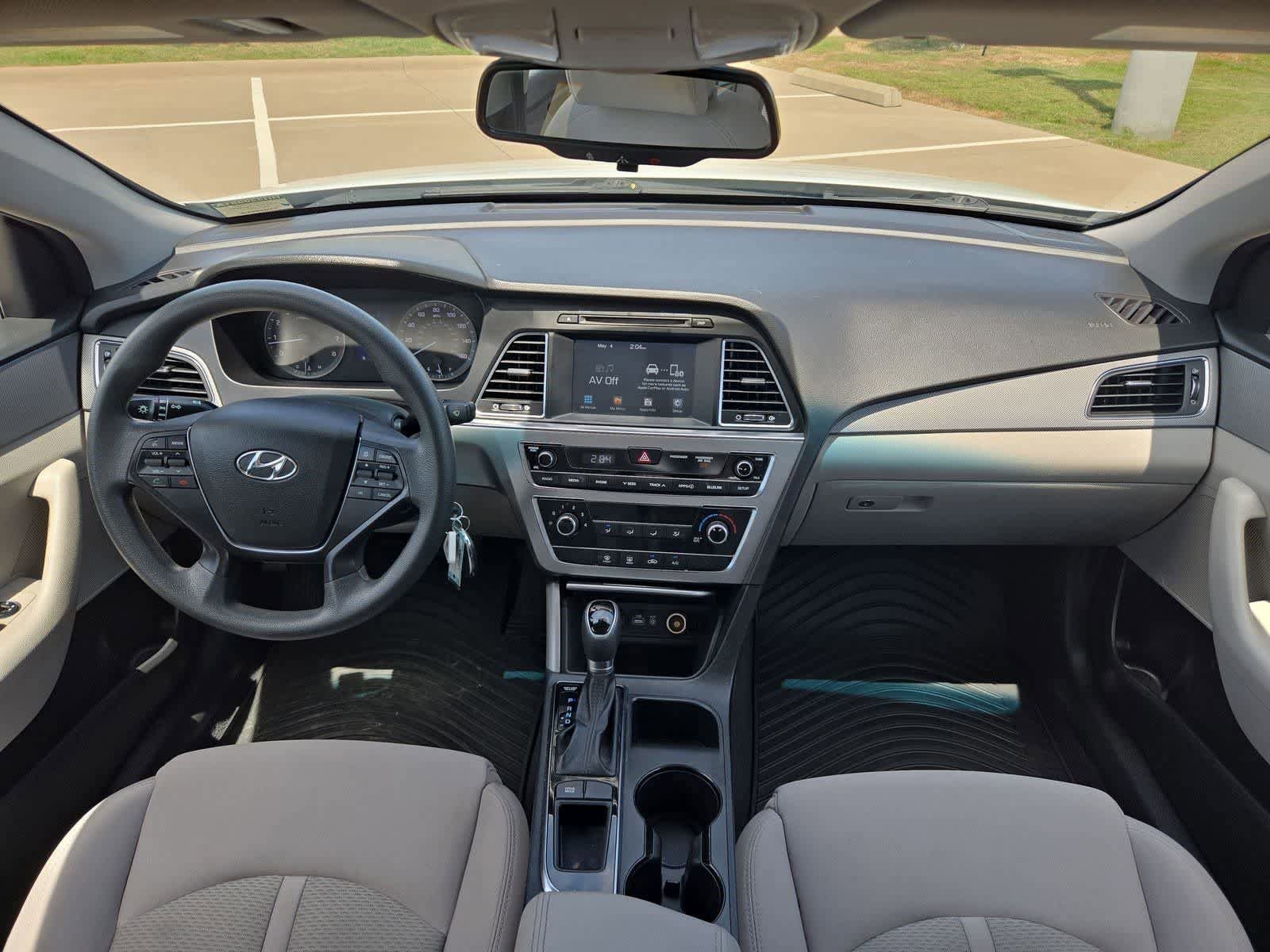 Used 2017 Hyundai Sonata SE FWD image 13