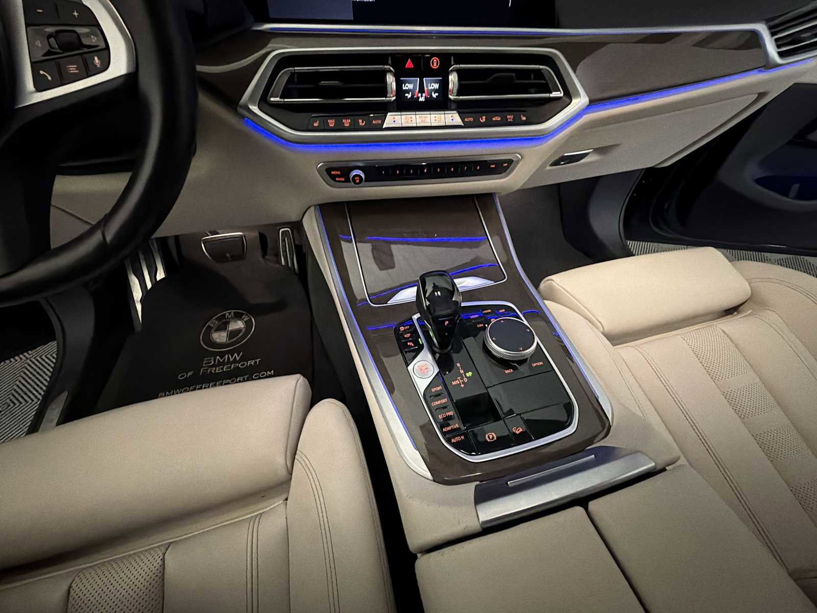 Used 2021 BMW X5 xDrive40i w/ M Sport Package AWD/4WD image 18