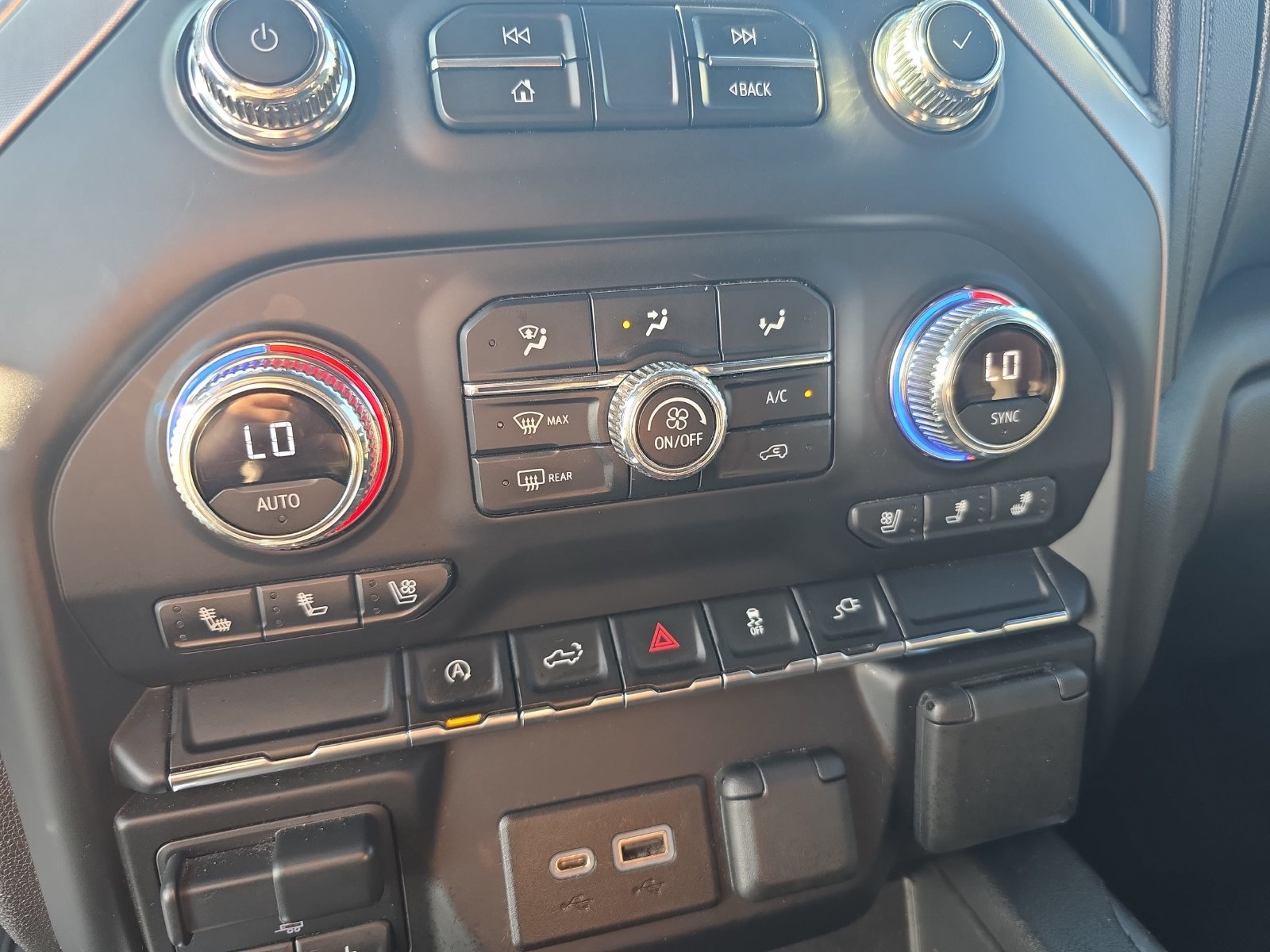 Used 2022 GMC Sierra 1500 SLT RWD image 21
