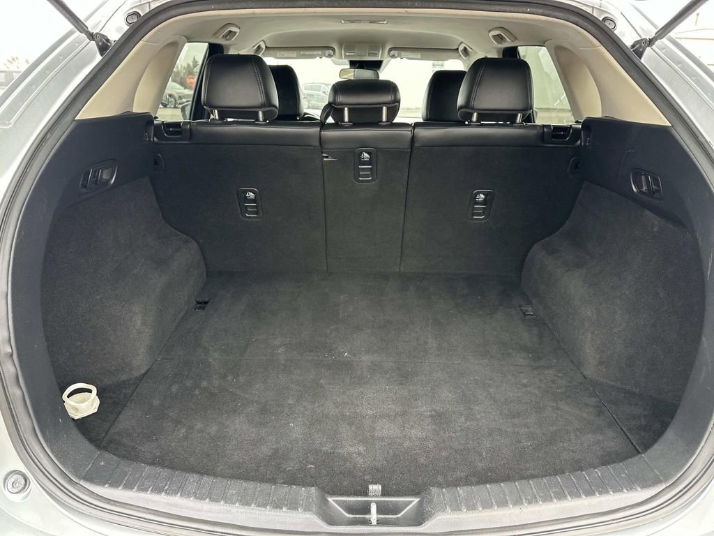 Used 2021 MAZDA CX-5 Touring image 10