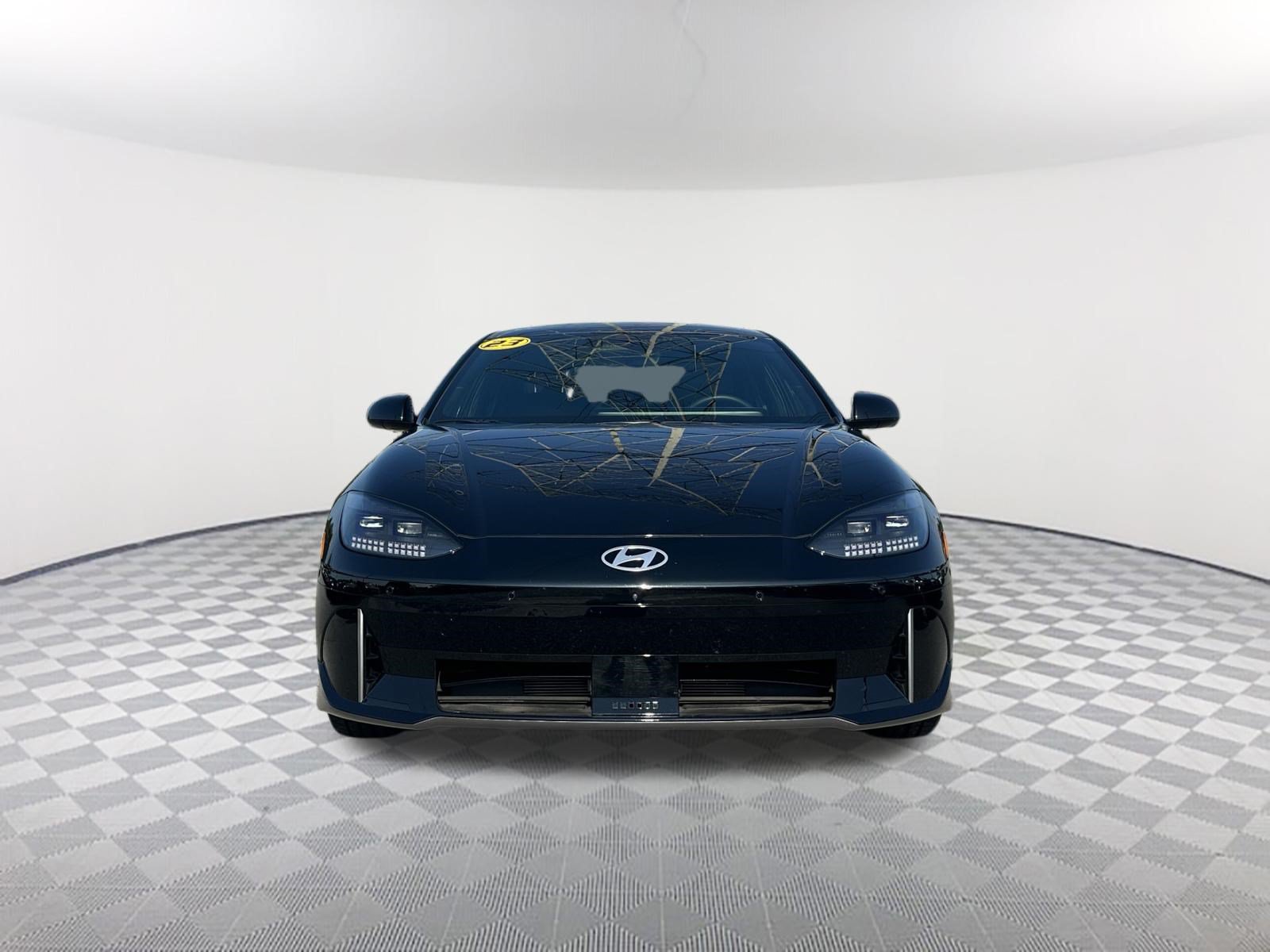 Used 2023 Hyundai Ioniq 6 Limited RWD image 2