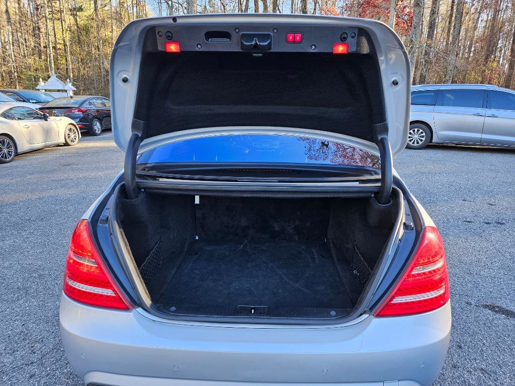 Used 2010 Mercedes-Benz S 400 image 7