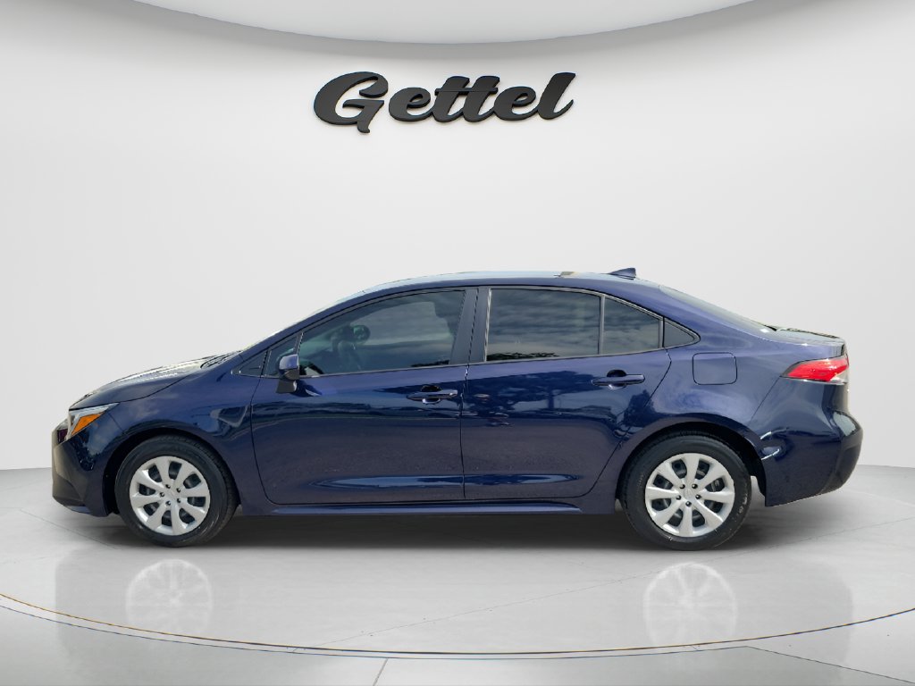 Used 2025 Toyota Corolla LE FWD image 8