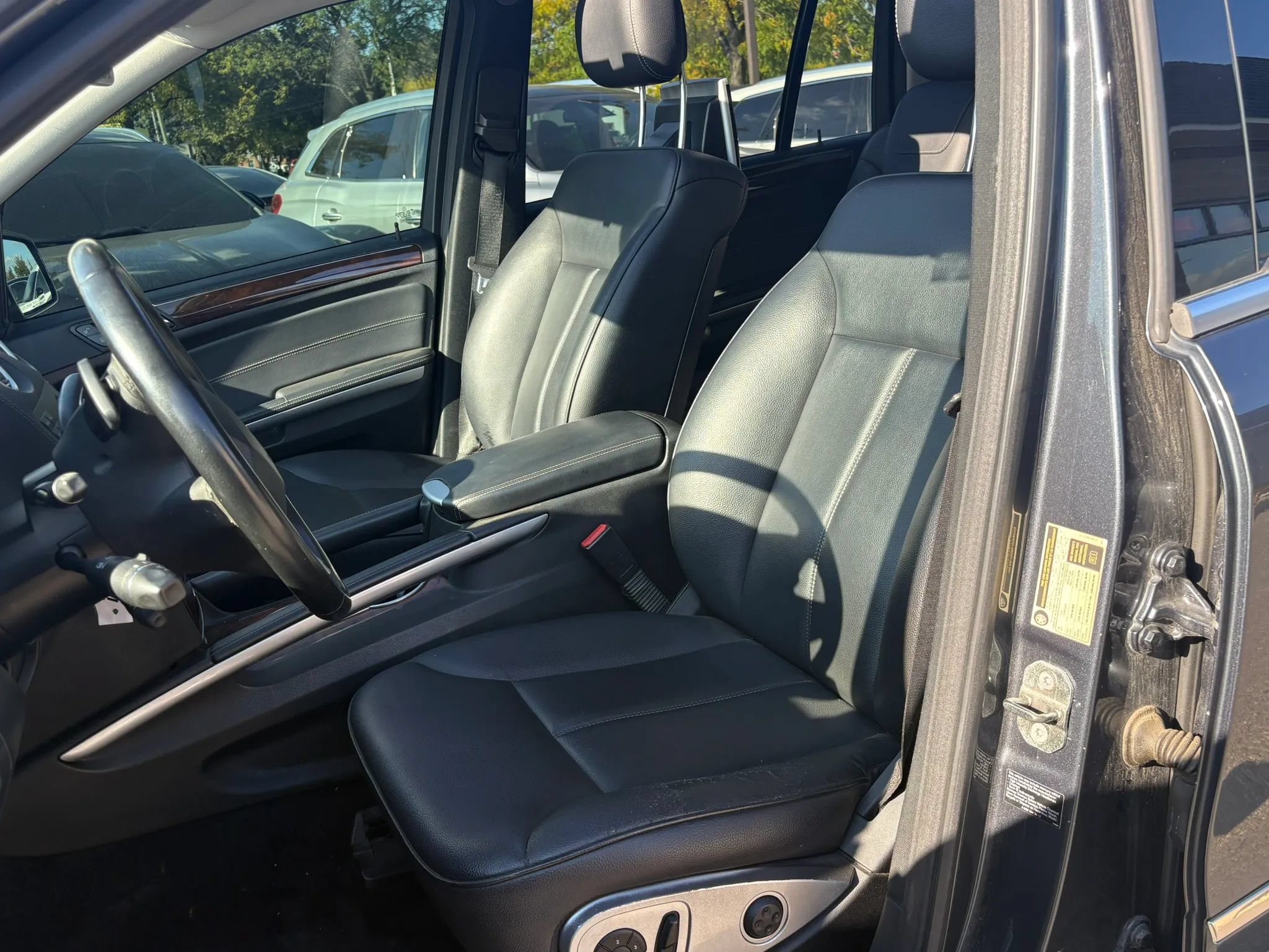 Used 2012 Mercedes-Benz GL 450 4MATIC image 8
