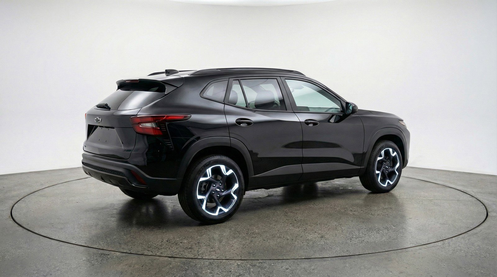 Used 2025 Chevrolet Trax LT image 9