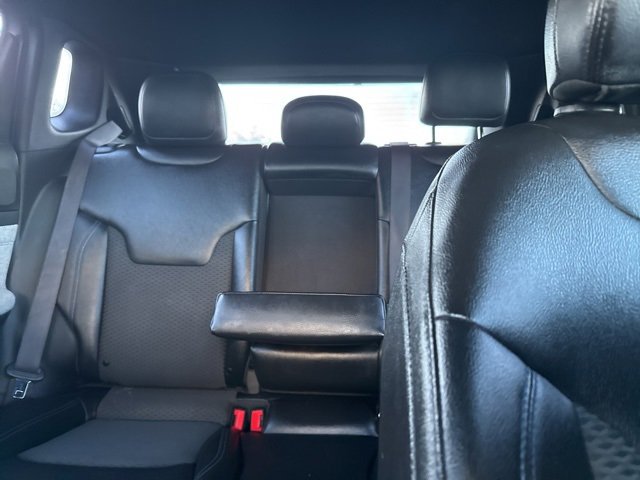 Used 2024 Jeep Compass Latitude image 36