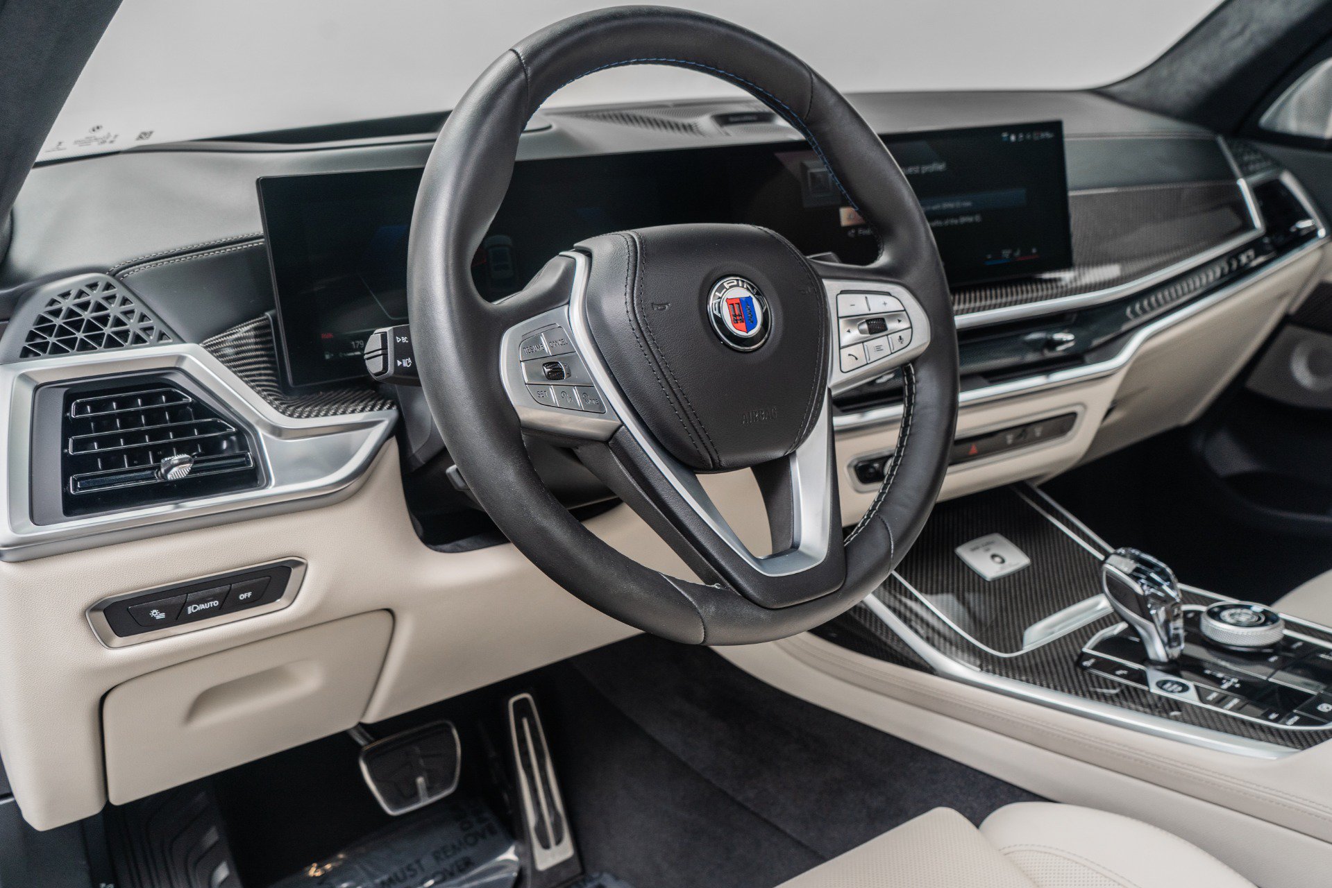 Used 2024 BMW ALPINA XB7 AWD/4WD image 14