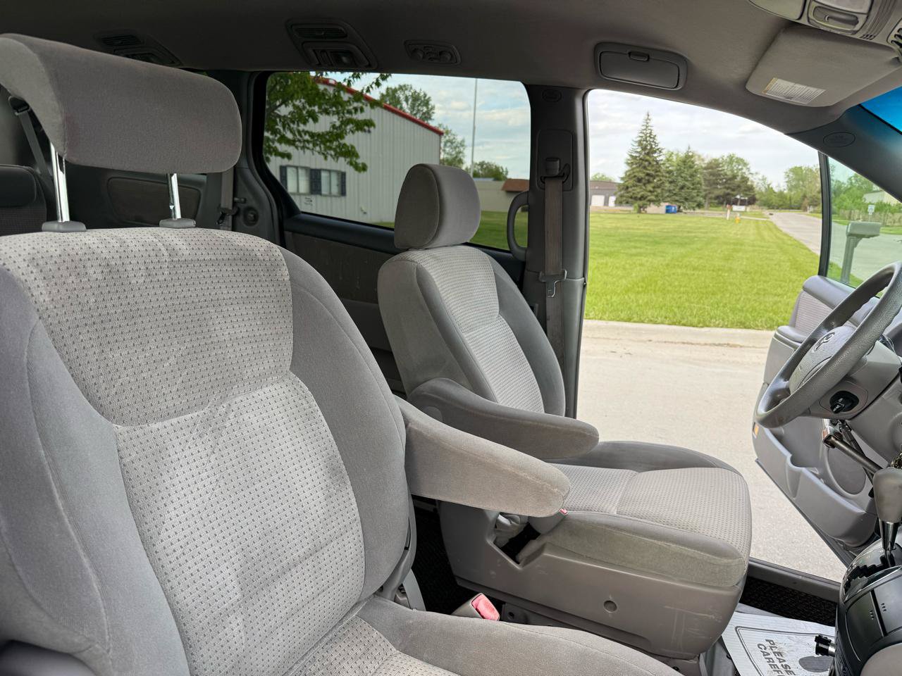 Used 2007 Toyota Sienna CE FWD image 25