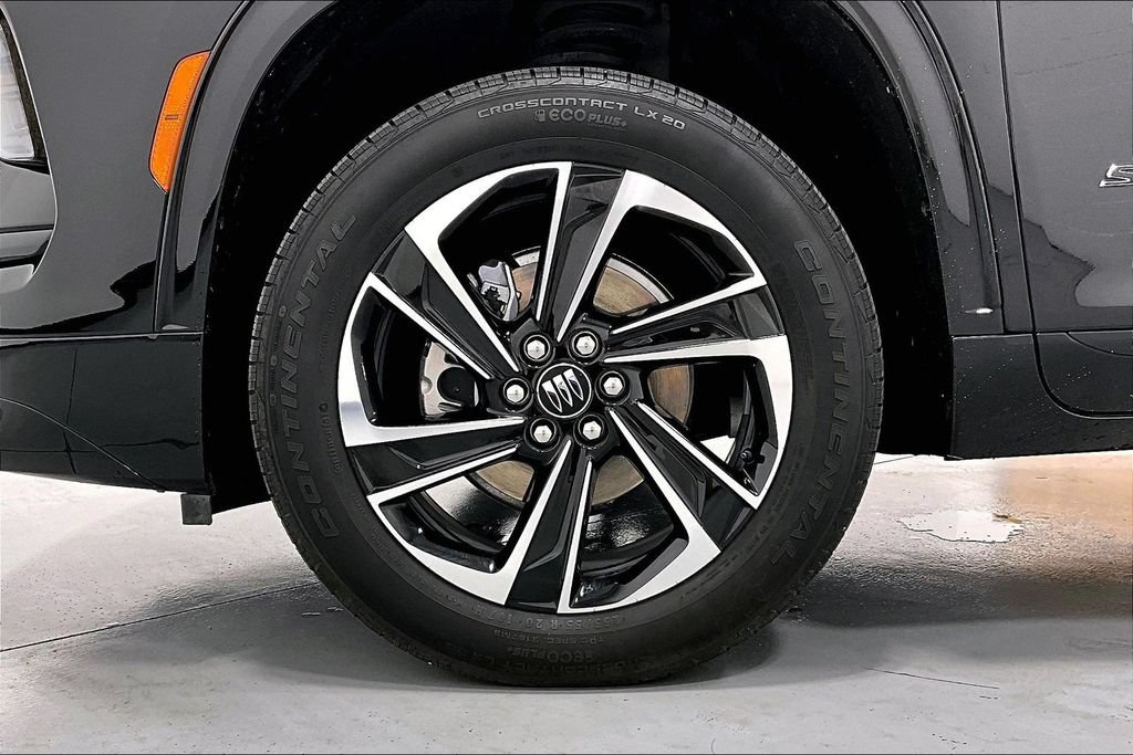 Used 2025 Buick Enclave Sport Touring FWD image 10
