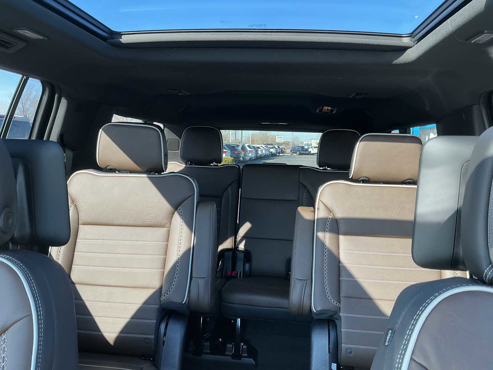 New 2026 GMC Yukon XL Denali Ultimate w/ LPO, Illumination Package image 29
