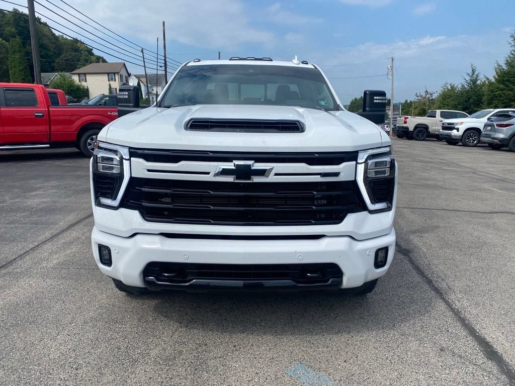 Used 2024 Chevrolet Silverado 2500 LTZ w/ LTZ Plus Package AWD/4WD image 2