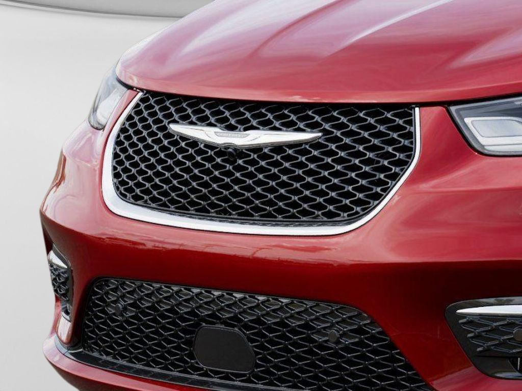 New 2026 Chrysler Pacifica Select AWD/4WD image 11