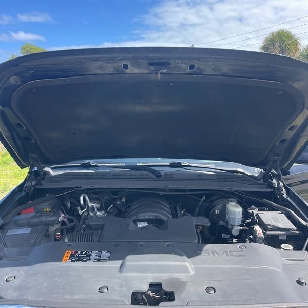 Used 2019 GMC Yukon SLT image 10