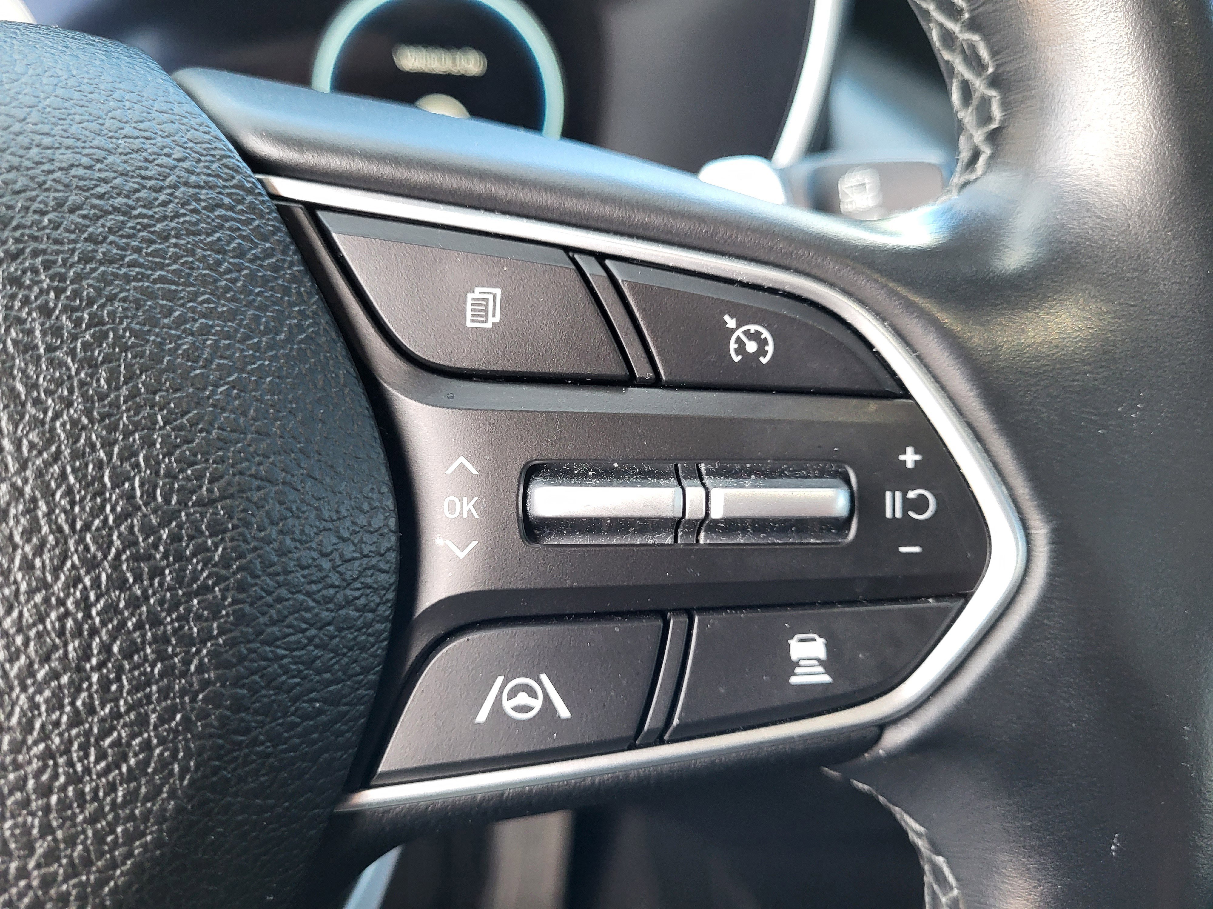 Used 2021 Hyundai Santa Fe Limited image 19